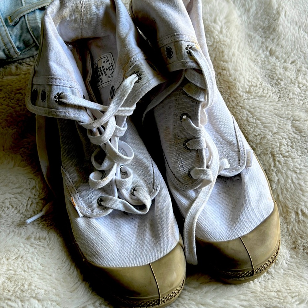 White Palladium hi tops with beige soles worn once size 10